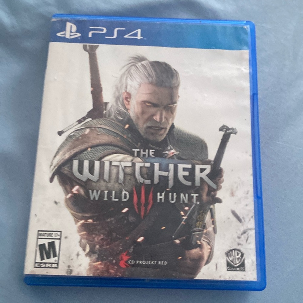 I’m selling the Witcher wild hunt PS4 game all in good shape